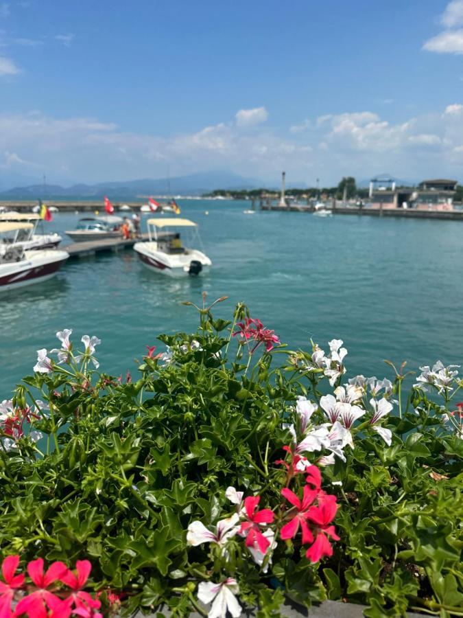 Holiday House Al Porto View Lake Peschiera del Garda Exterior foto